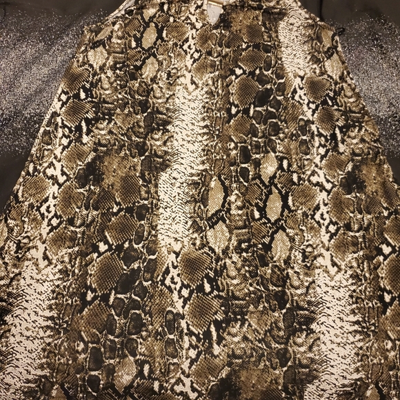 Dress - Picture 4 of 4